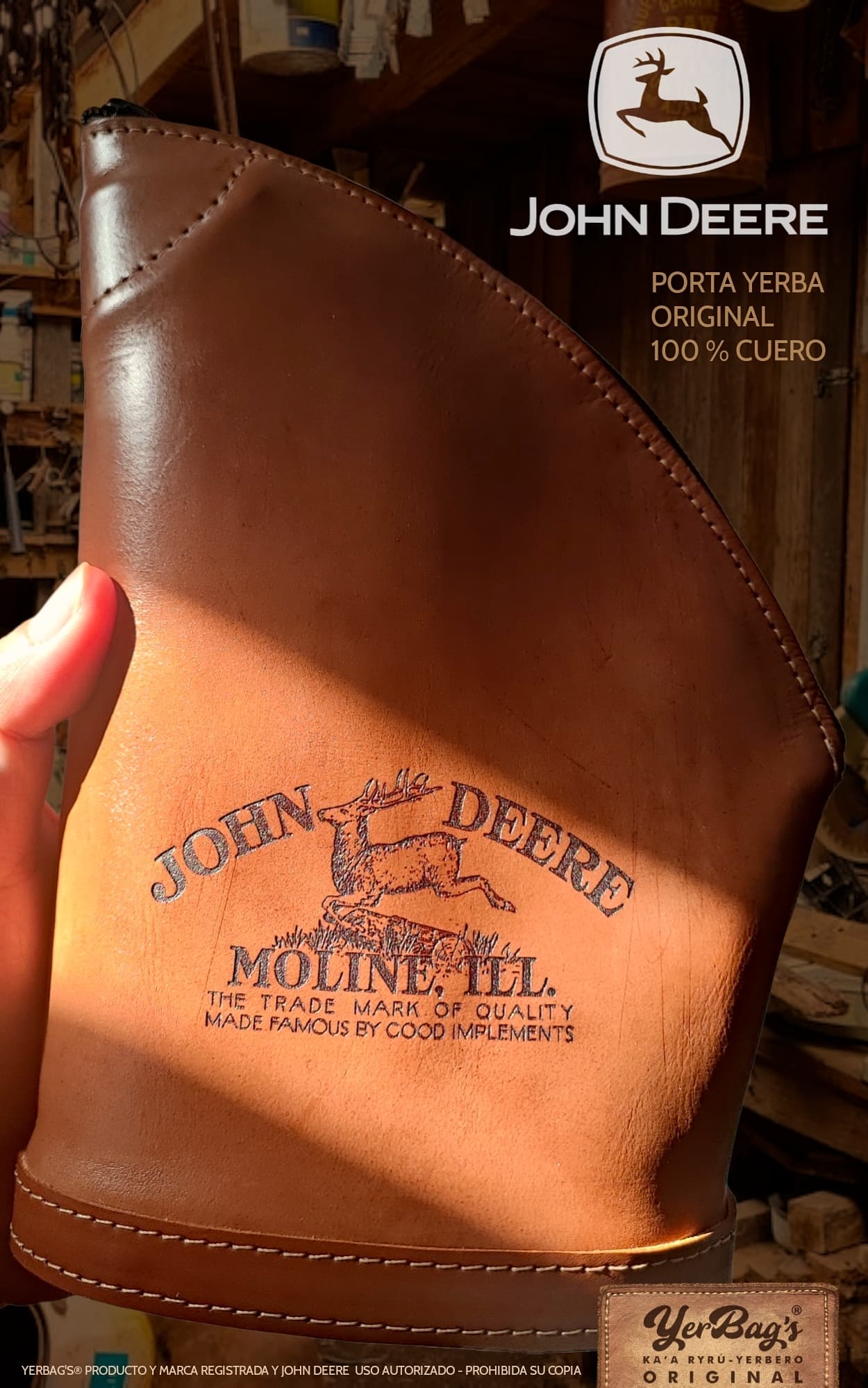 Yerbero de cuero con el logo del Concesionario John Deere